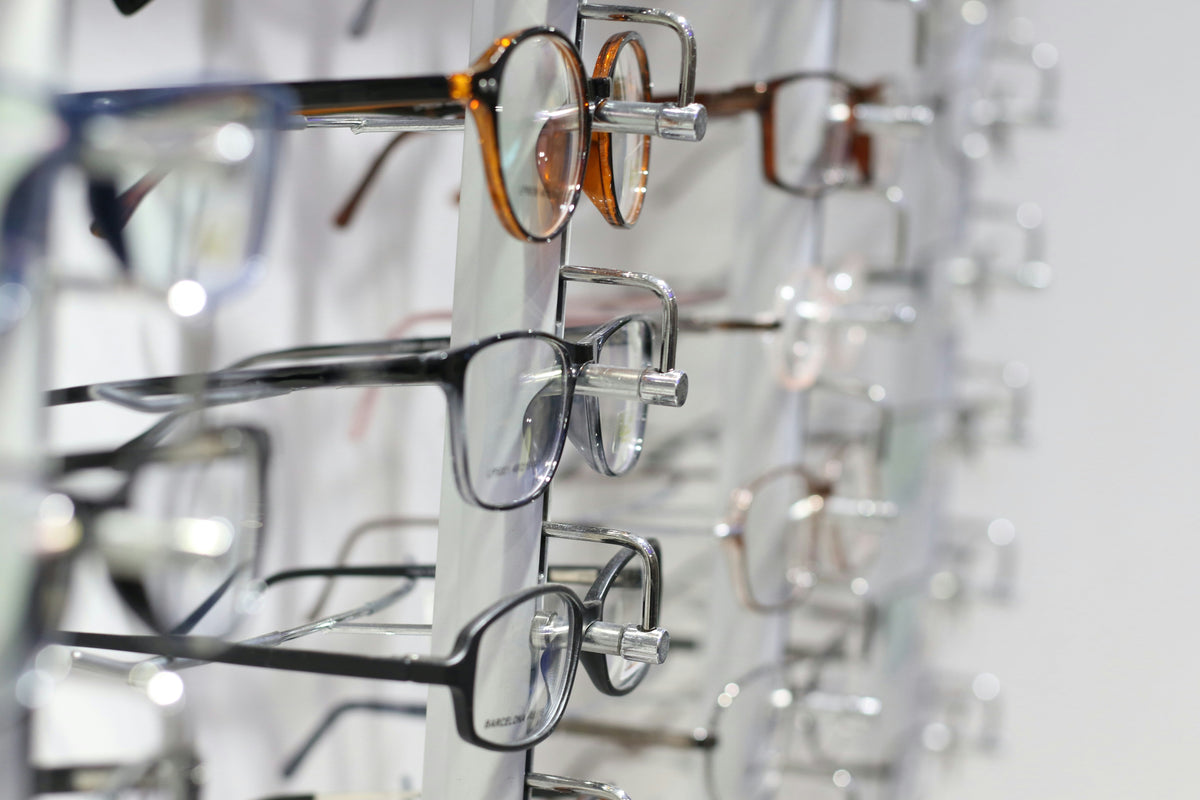 Collection de lunettes optiques et lunettes de soleil