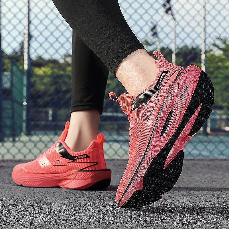 Chaussures de sport décontractées pour hommes et femmes, baskets respirantes légères en maille noire pour l'extérieur, chaussures de course athlétiques, chaussures de marche