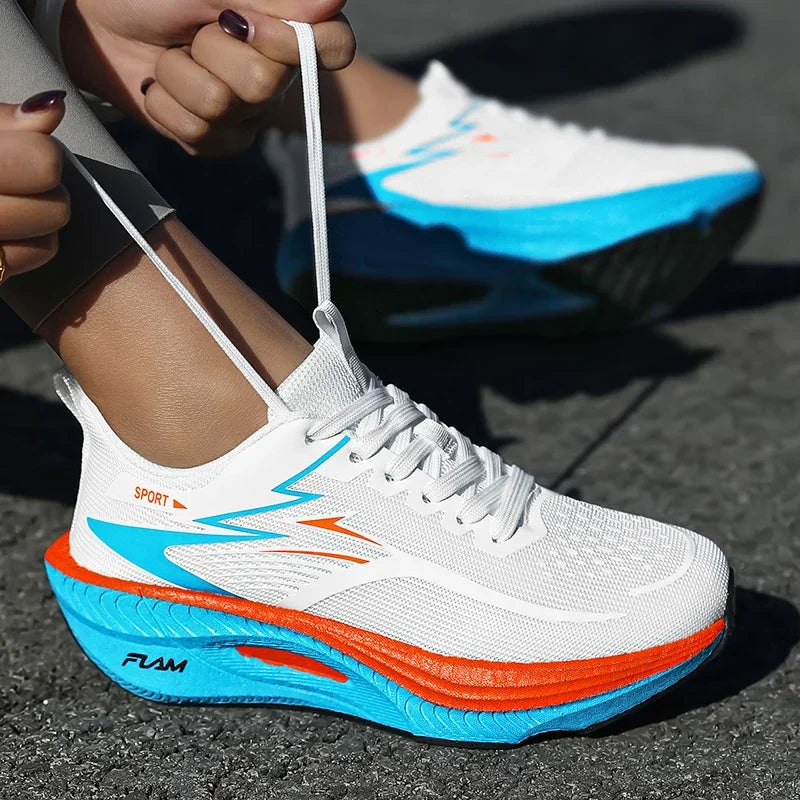 Chaussures de sport décontractées pour hommes et femmes, baskets respirantes légères en maille noire pour l'extérieur, chaussures de course athlétiques, chaussures de marche