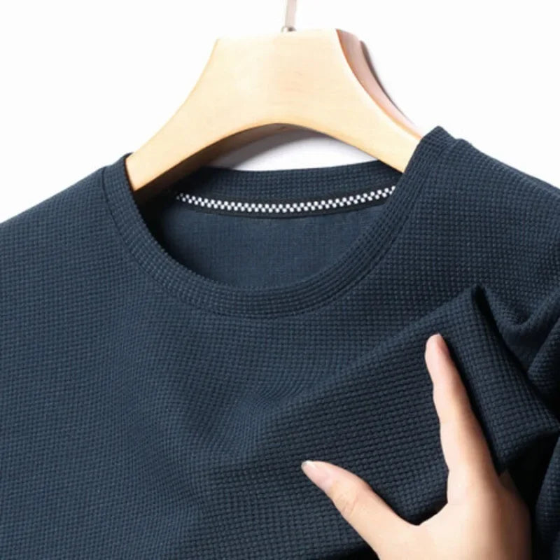 T-shirt à manches courtes et col rond gaufré pour hommes